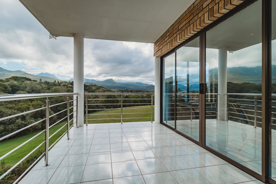 4 Bedroom Property for Sale in Bergsig Western Cape